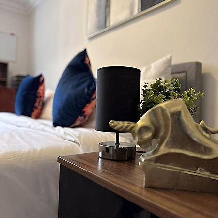 لندن Spacious 3 Bed, 2 Bath In The Heart Of Shoreditch المظهر الخارجي الصورة