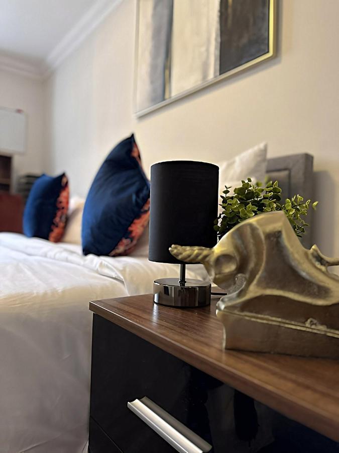 لندن Spacious 3 Bed, 2 Bath In The Heart Of Shoreditch المظهر الخارجي الصورة